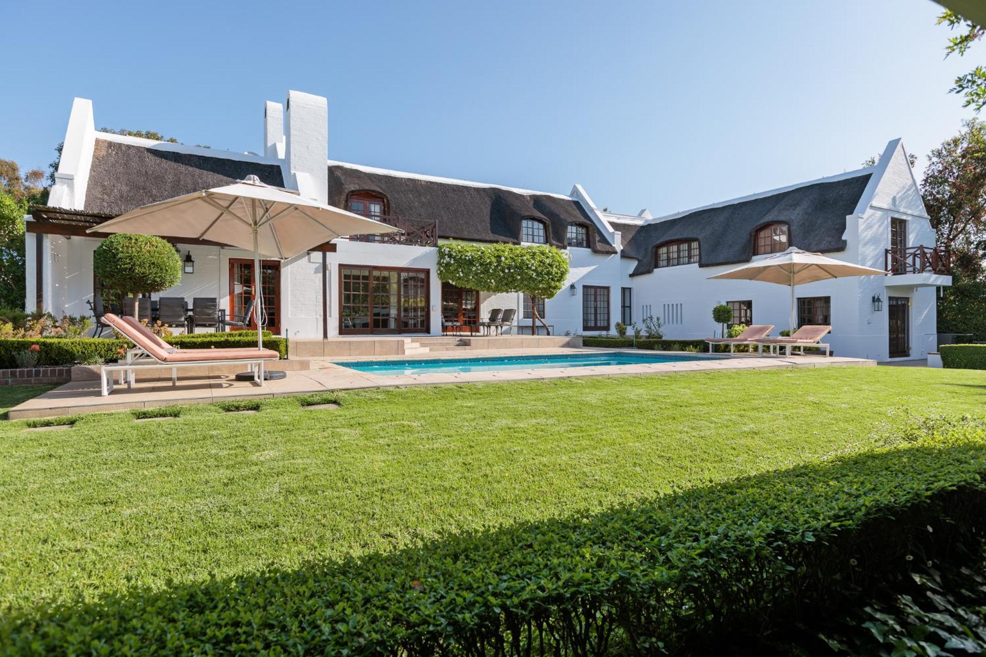 Die Rietdak - Reetdachhaus Mit Vier Schlafzimmern Cape Town Exterior foto