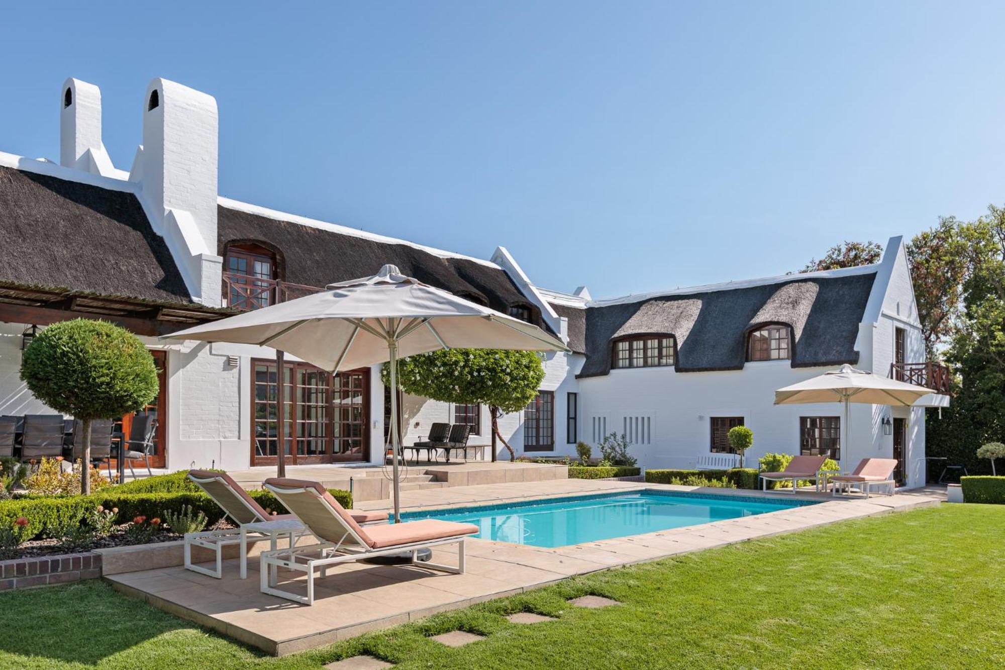 Die Rietdak - Reetdachhaus Mit Vier Schlafzimmern Cape Town Exterior foto